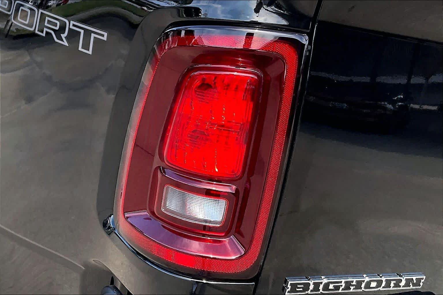 New 2027 RAM 3500 Big Horn AWD/4WD image 14