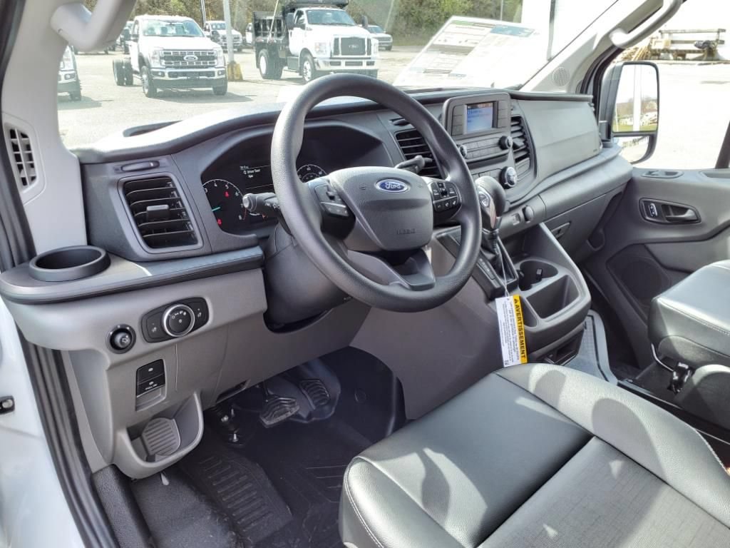 New 2024 Ford Transit 350 Low Roof RWD image 9
