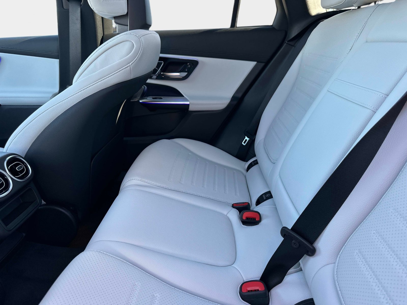 New 2026 Mercedes-Benz GLC 300 image 14