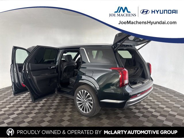 Used 2025 Hyundai Palisade Calligraphy image 16