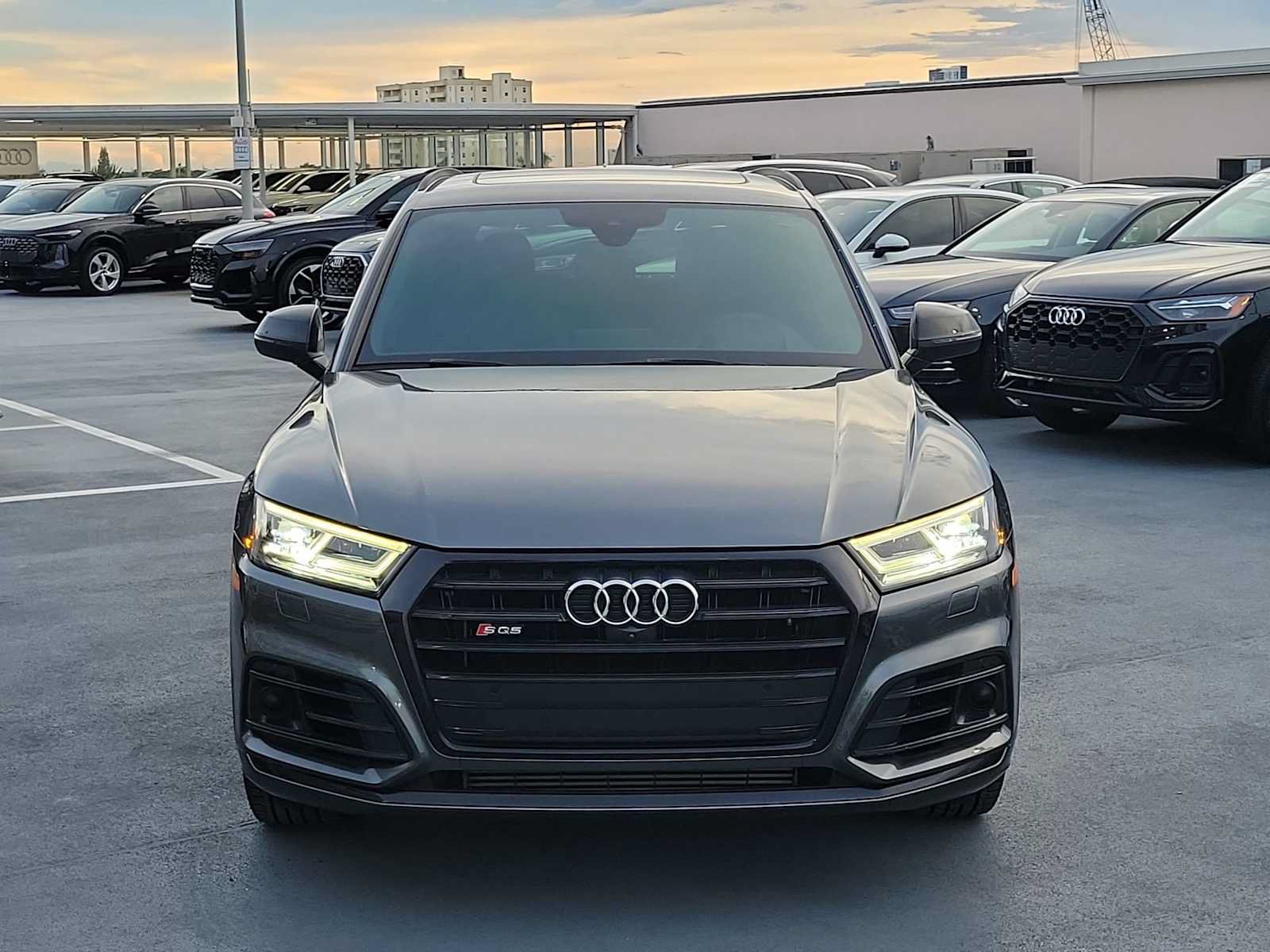 Used 2020 Audi SQ5 Prestige AWD/4WD image 9