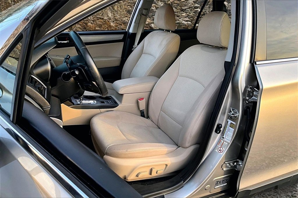 Used 2018 Subaru Outback 2.5i Premium image 21