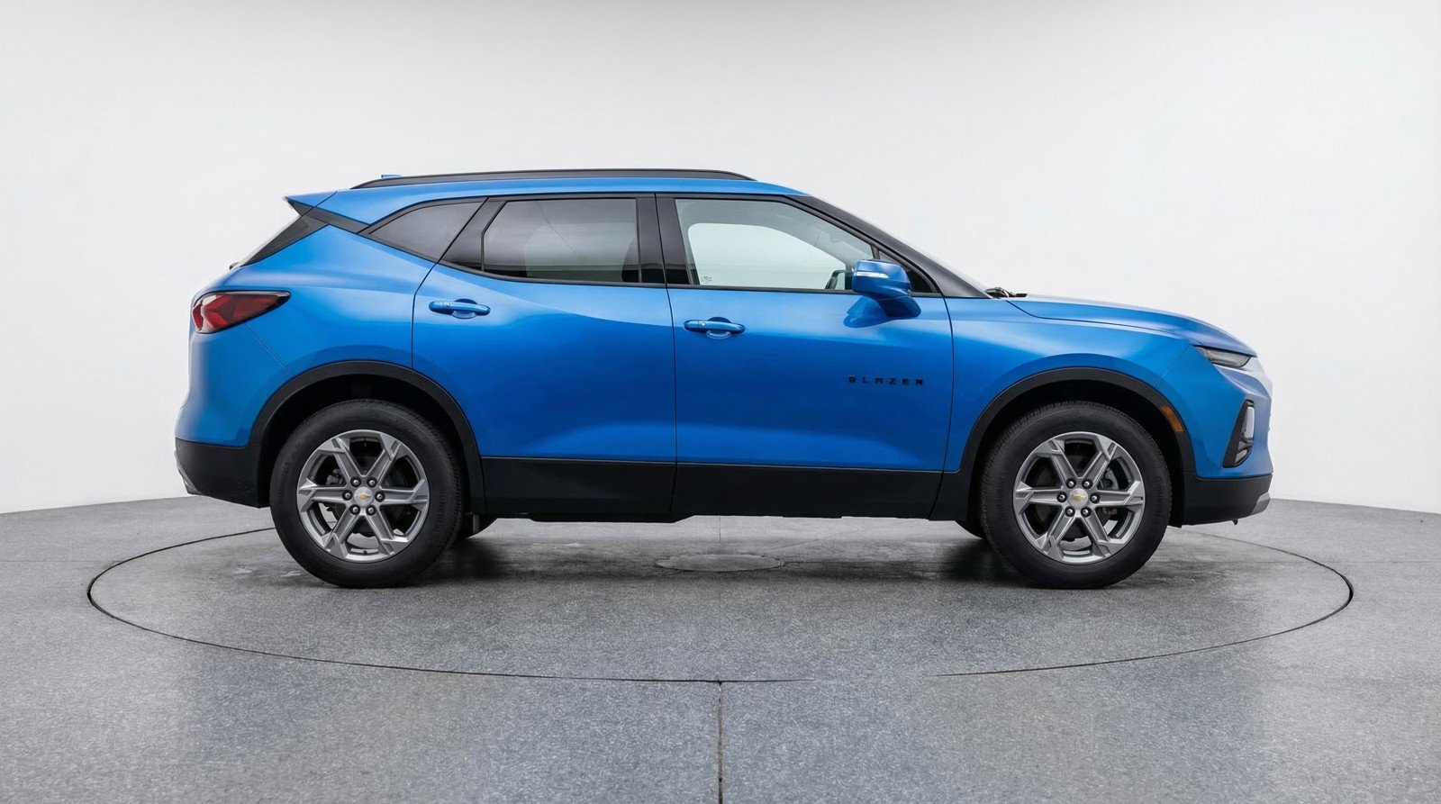 Used 2025 Chevrolet Blazer LT image 11