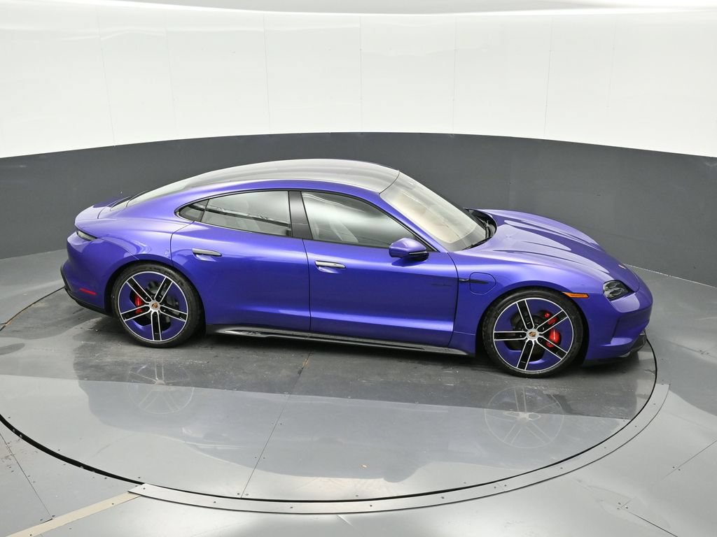 New 2026 Porsche Taycan GTS AWD/4WD image 31