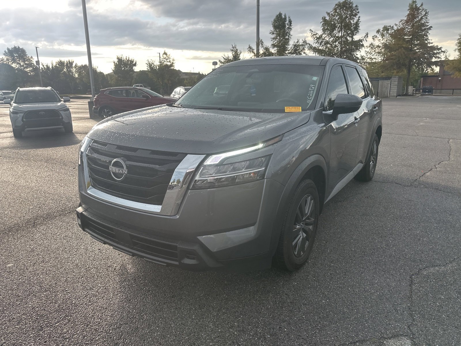 Used 2022 Nissan Pathfinder S