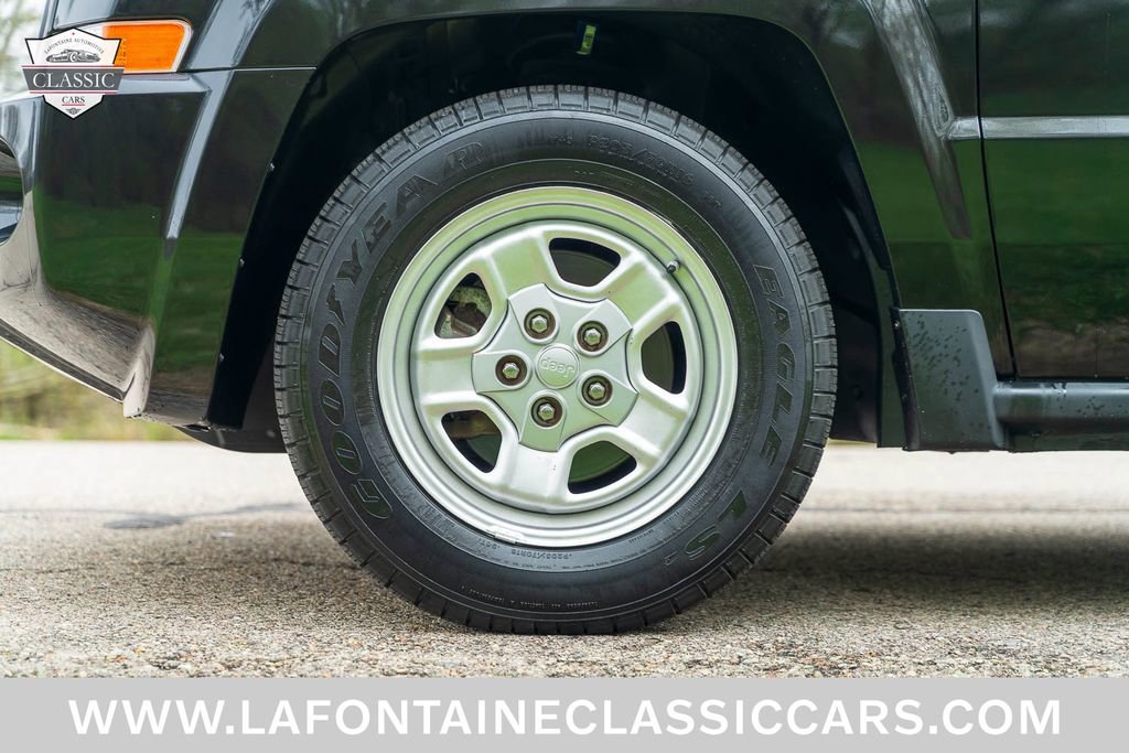 Used 2009 Jeep Patriot Sport image 13