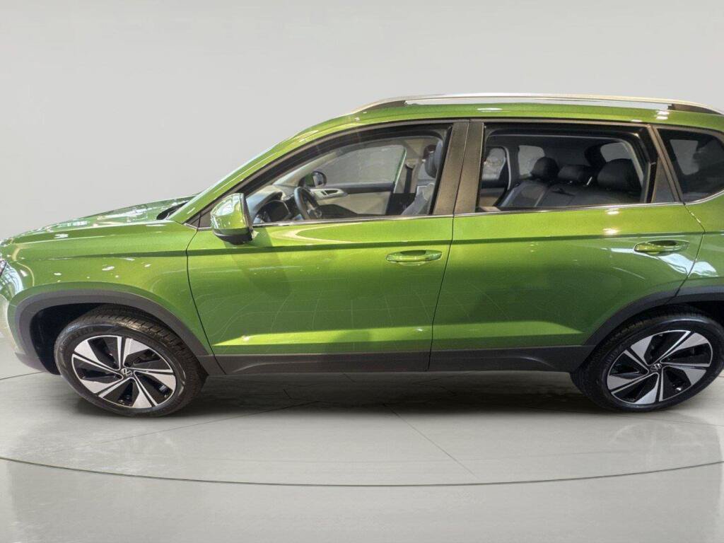 New 2026 Volkswagen Taos SE AWD/4WD image 4