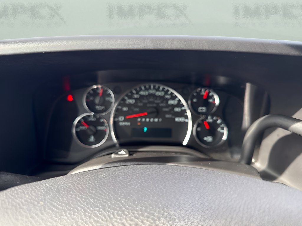Used 2024 Chevrolet Express 3500 LS RWD image 17