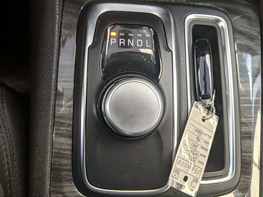 Used 2019 Chrysler 300 Touring w/ Sport Appearance Package image 19