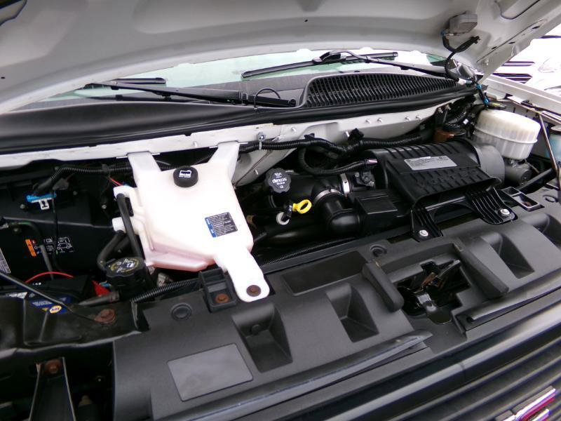 Used 2019 GMC Savana 3500 LS w/ Cold Climate Package RWD image 40