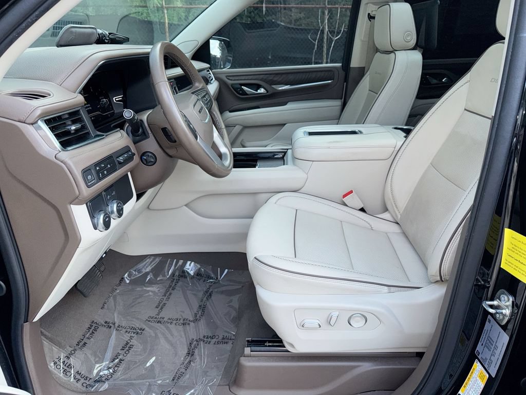 Used 2023 GMC Yukon Denali RWD image 13