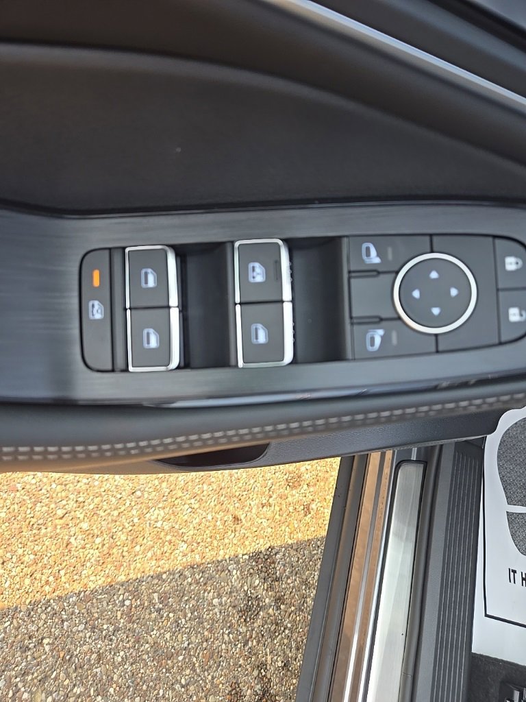 New 2026 Nissan Rogue Platinum image 11