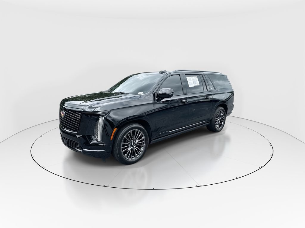 Used 2025 Cadillac Escalade ESV Sport Platinum AWD/4WD image 4