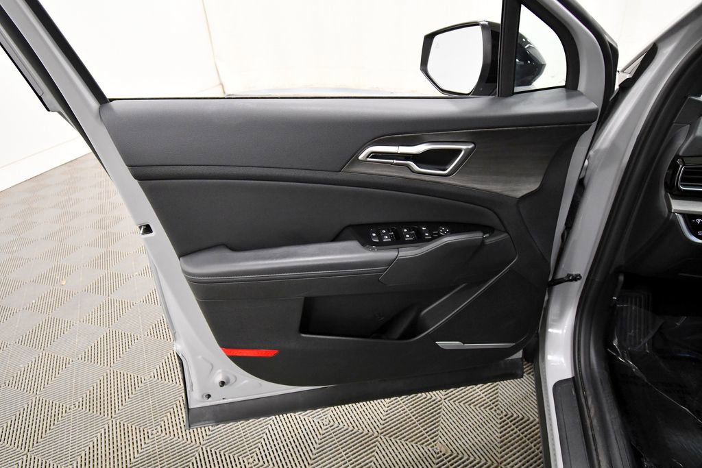 Certified 2024 Kia Sportage X-Line w/ X-Line Premium Package image 13