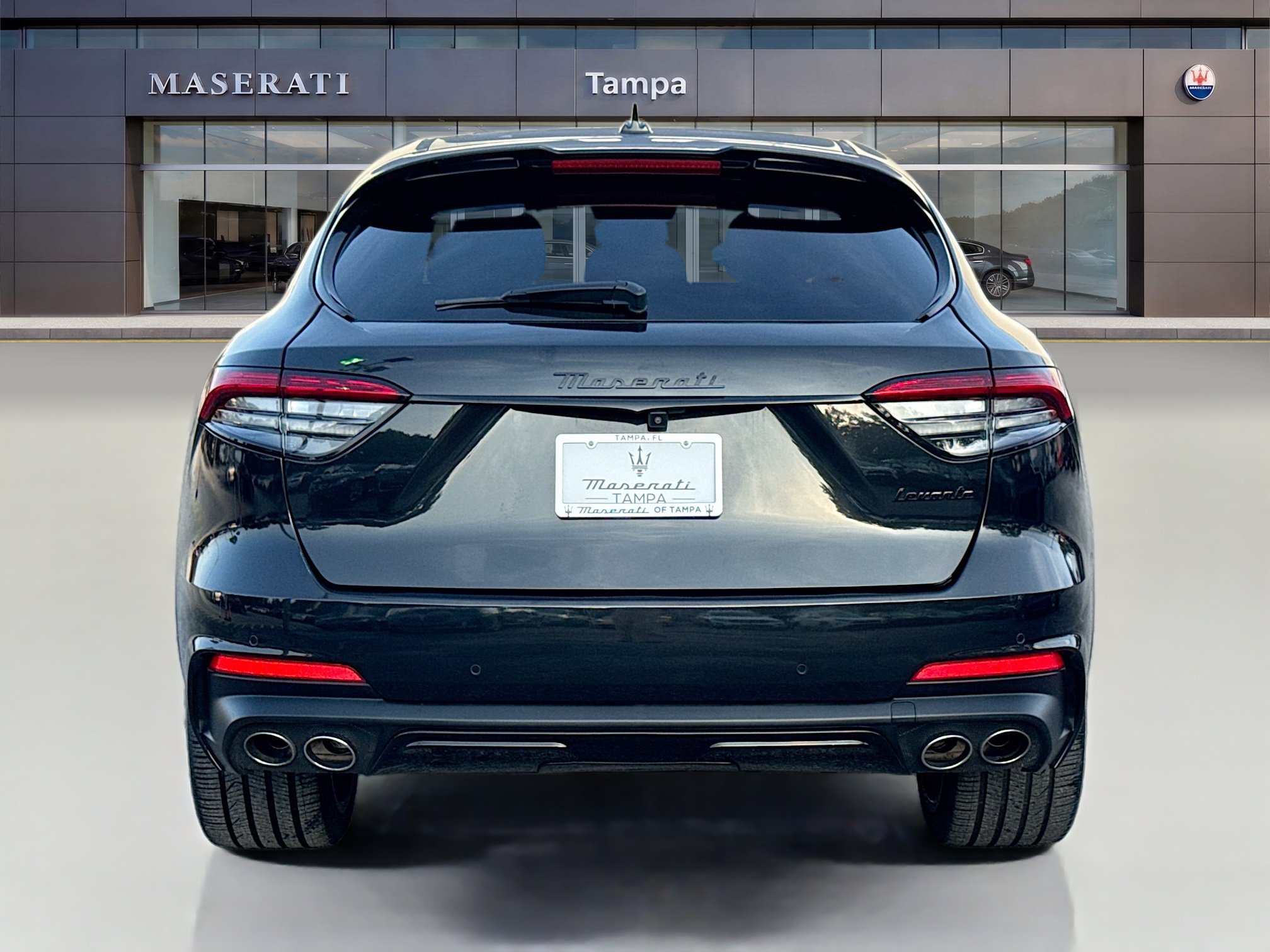 Used 2022 Maserati Levante Modena AWD/4WD image 4