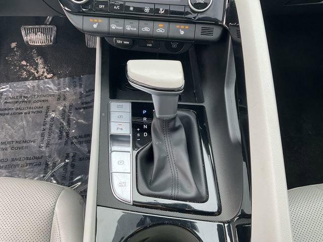 Used 2024 Hyundai Elantra Limited image 23