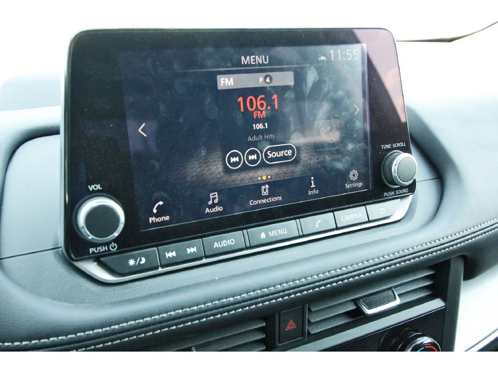 Used 2024 Nissan Rogue SV FWD image 26