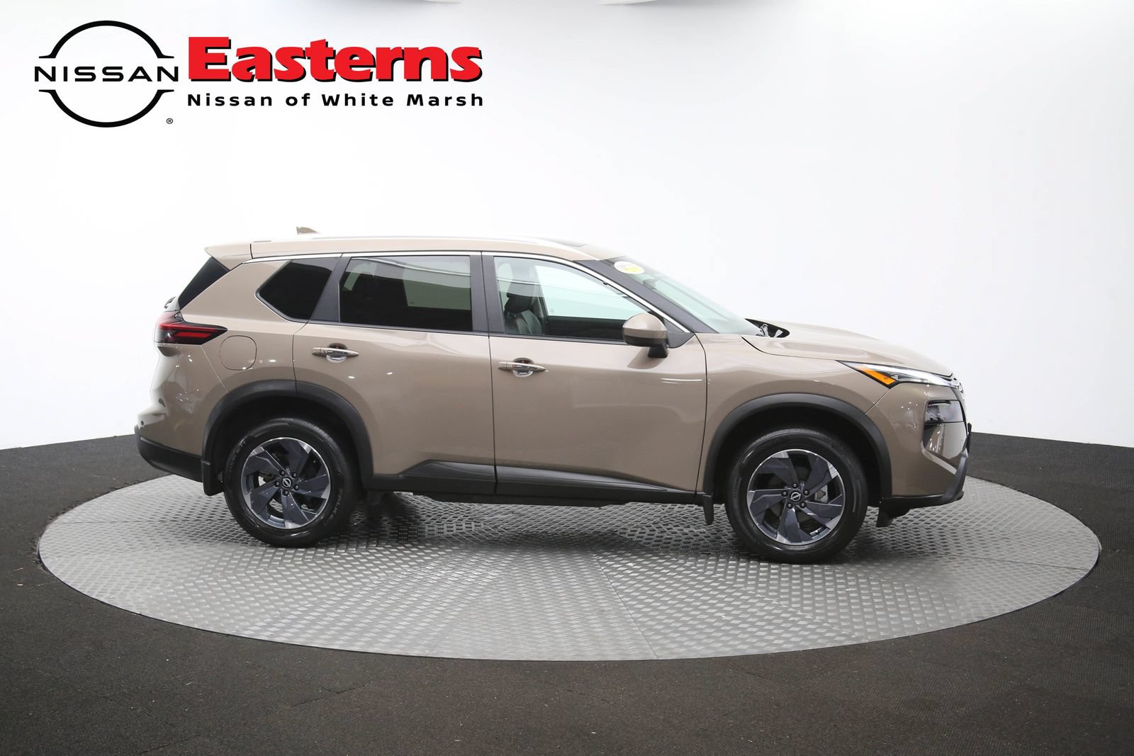 Used 2024 Nissan Rogue SV w/ SV Premium Package FWD image 45