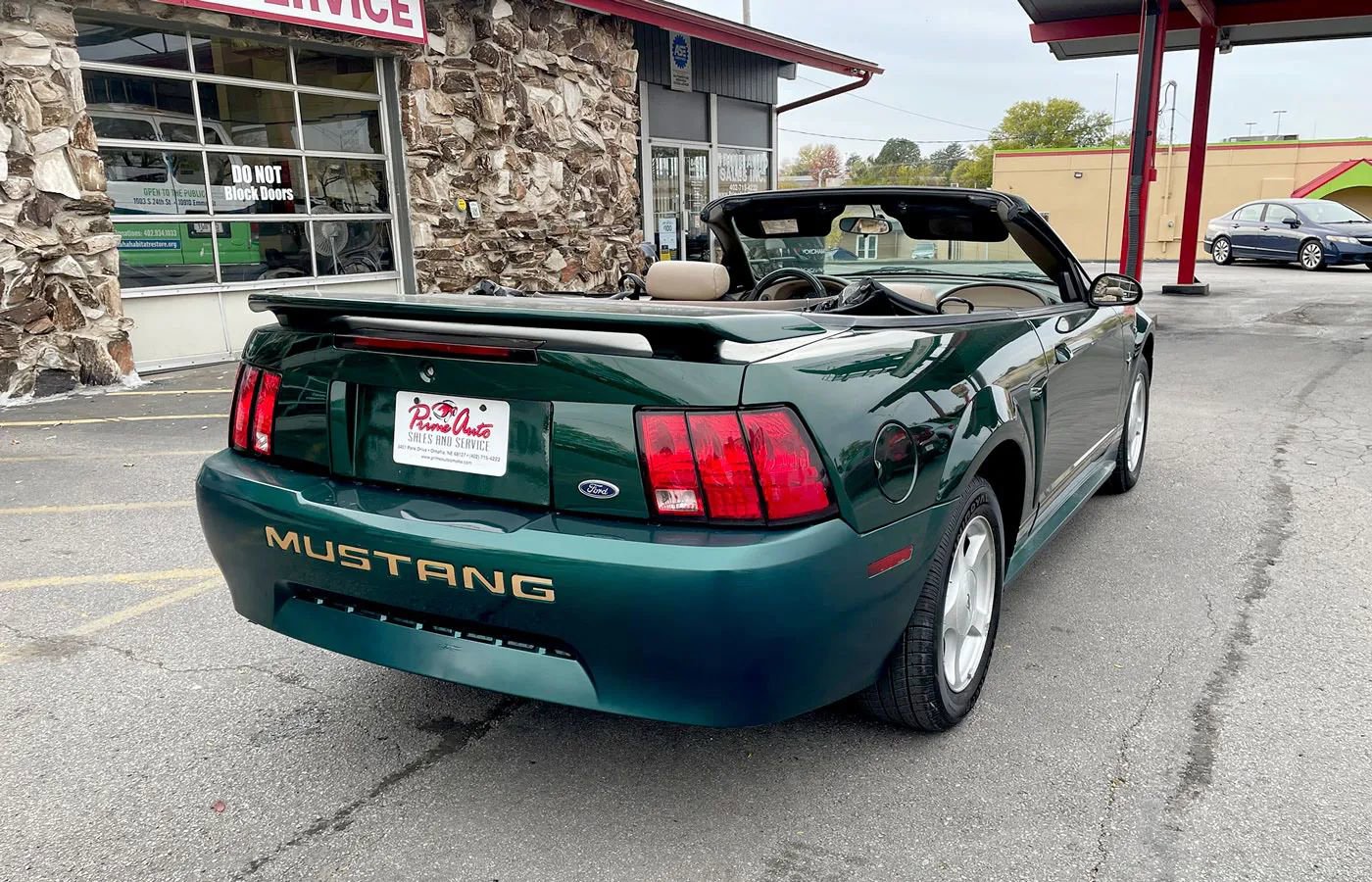 Used 2001 Ford Mustang Premium image 12