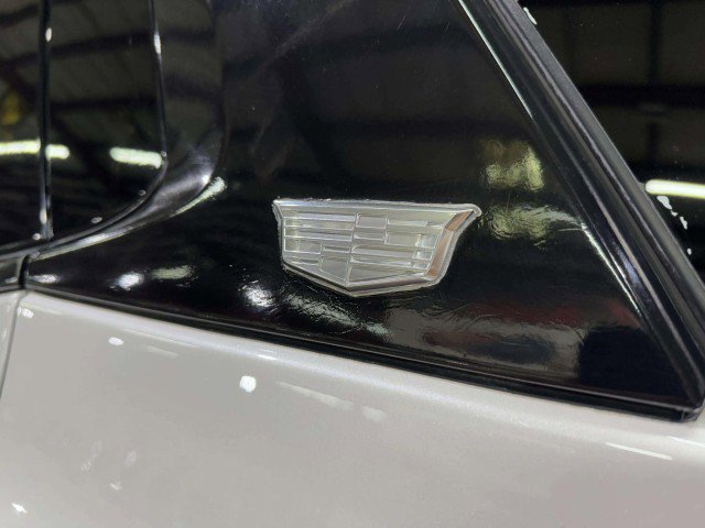 Used 2021 Cadillac Escalade Luxury image 21