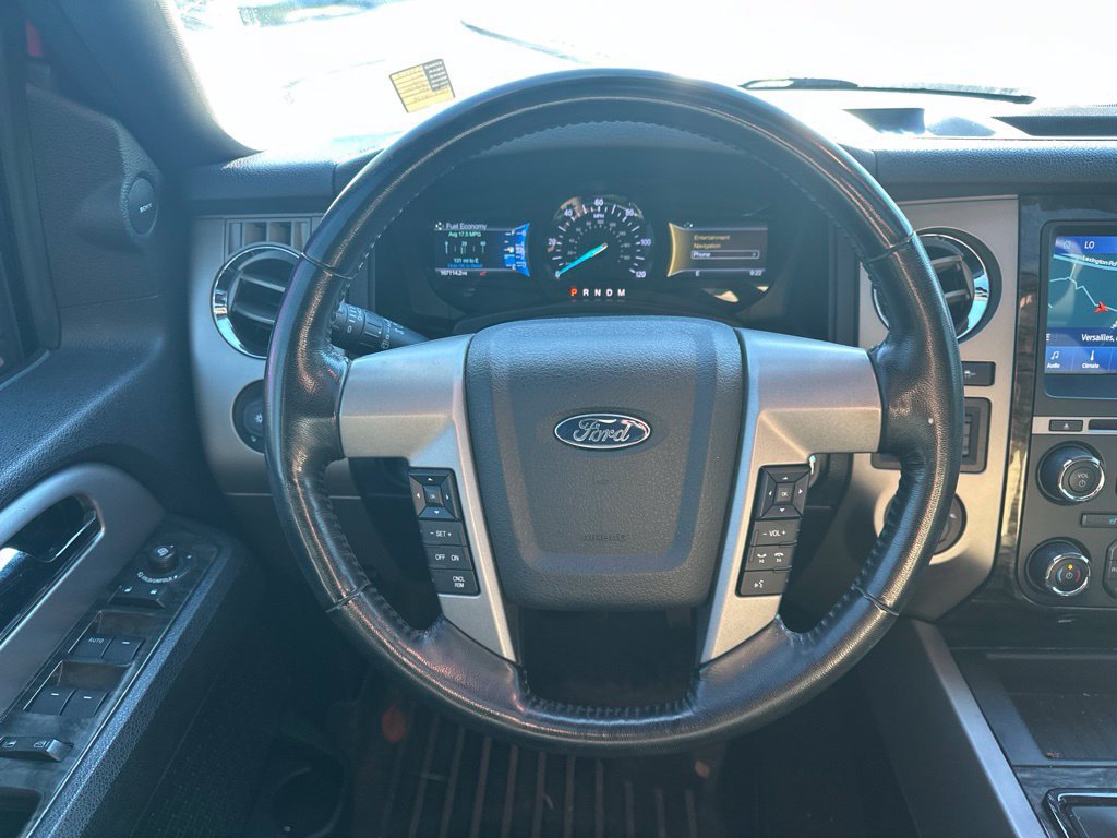 Used 2015 Ford Expedition Limited w/ Equipment Group 301A AWD/4WD image 16