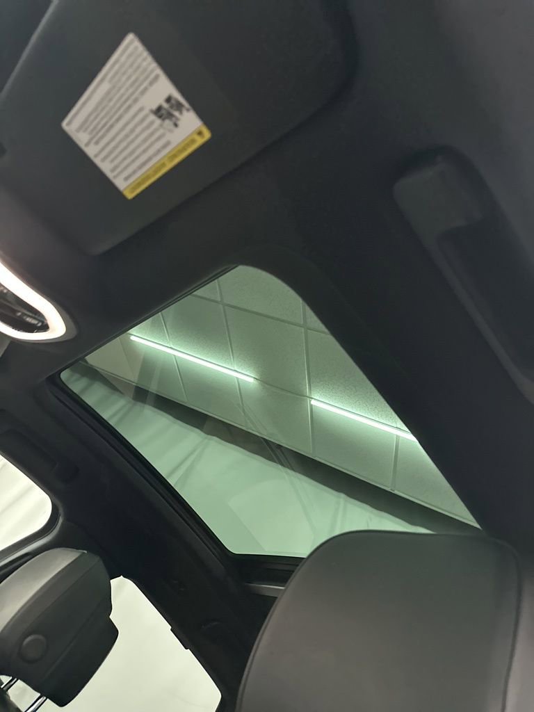 Used 2022 Porsche Macan S image 21