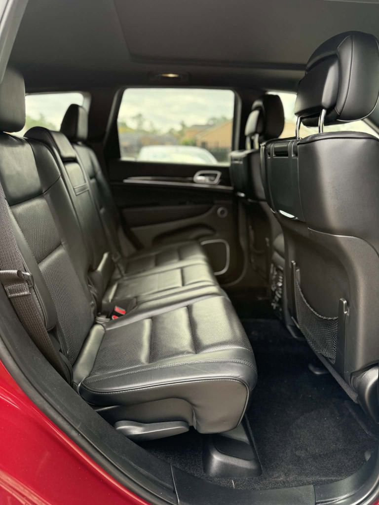 Used 2015 Jeep Grand Cherokee High Altitude RWD image 28