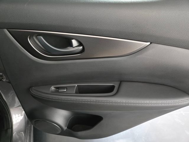 Used 2022 Nissan Rogue Sport S image 21