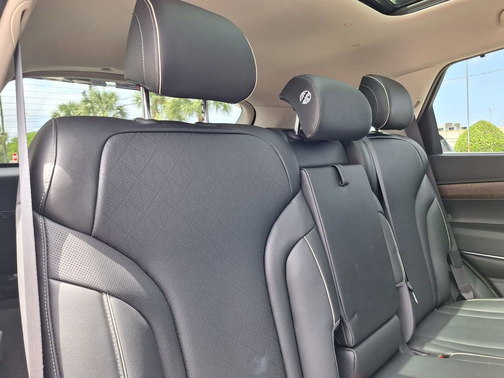 Used 2025 Genesis GV80 2.5T Prestige image 31