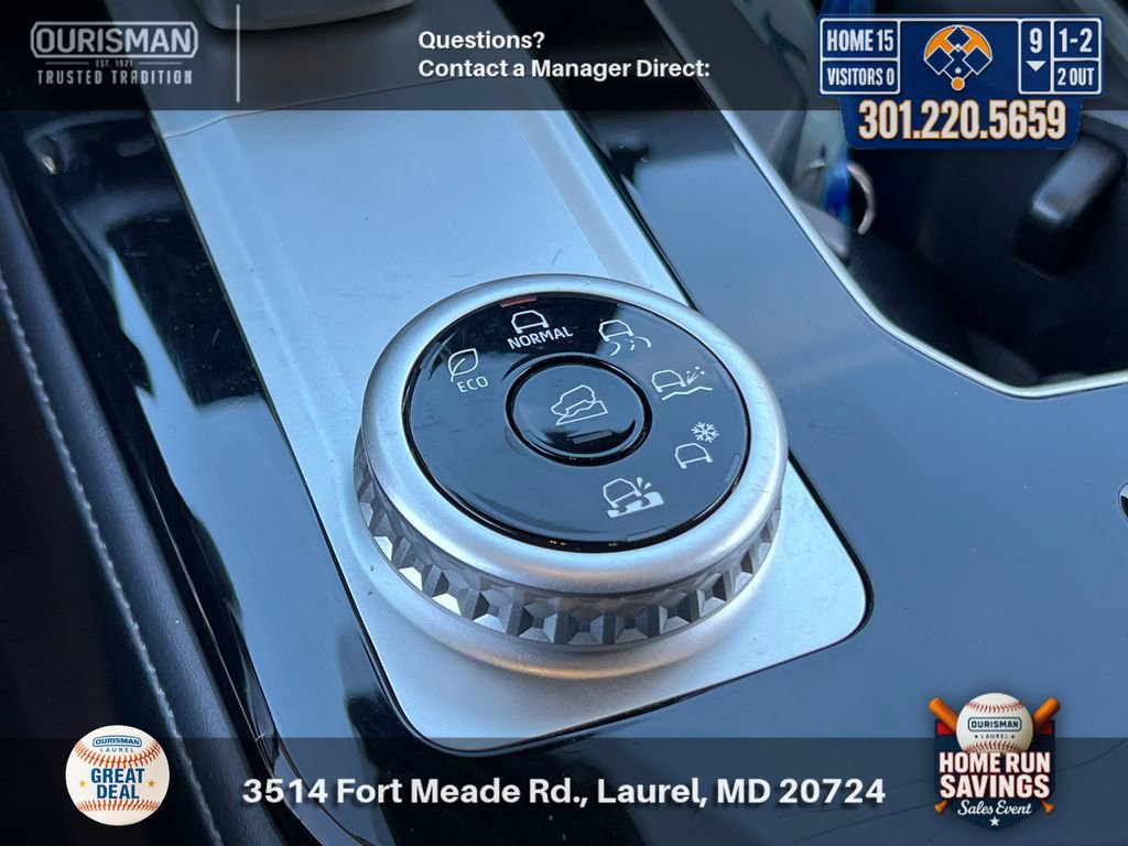 Used 2025 Mitsubishi Outlander SE image 27