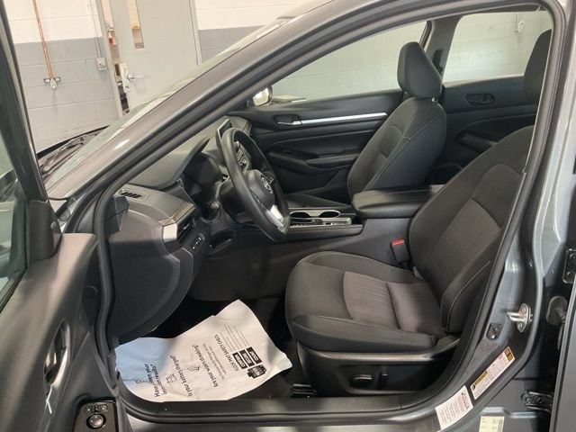 Used 2023 Nissan Altima 2.5 SV AWD/4WD image 10