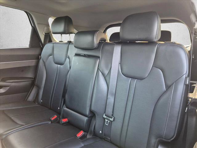 Used 2025 Kia Sorento S w/ Panoramic Sunroof Package FWD image 17