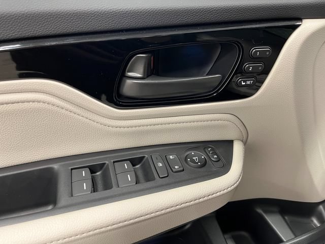 New 2027 Honda Odyssey Touring image 13