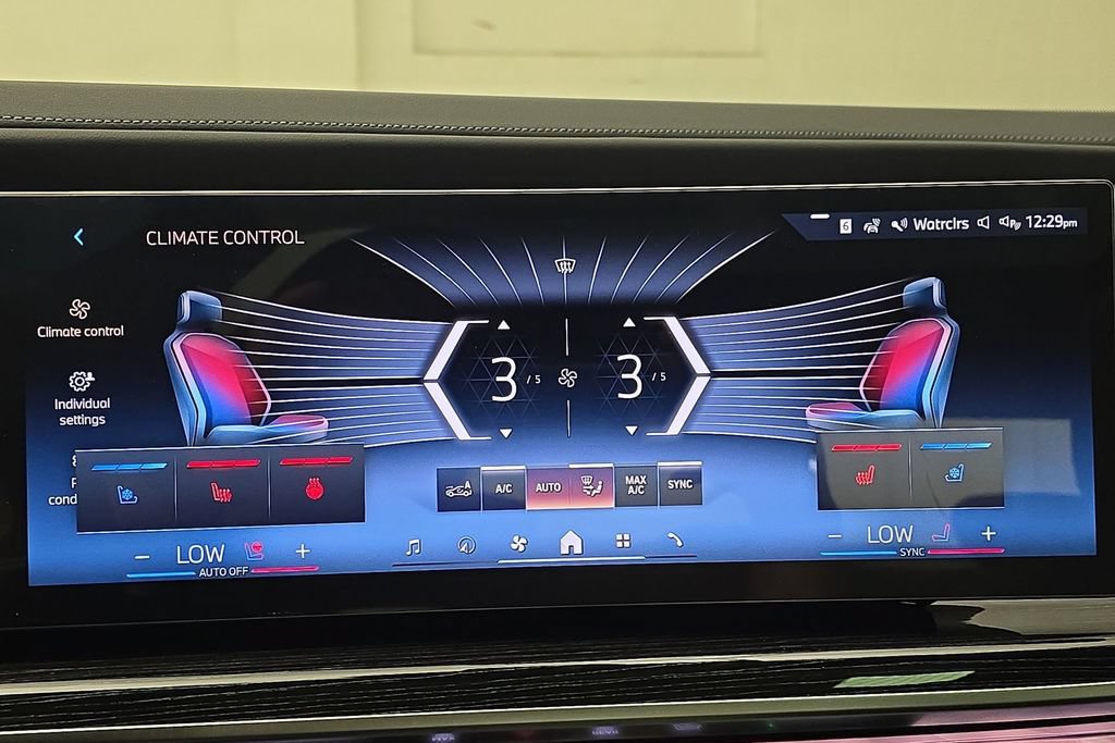 New 2026 BMW 750e xDrive AWD/4WD image 21