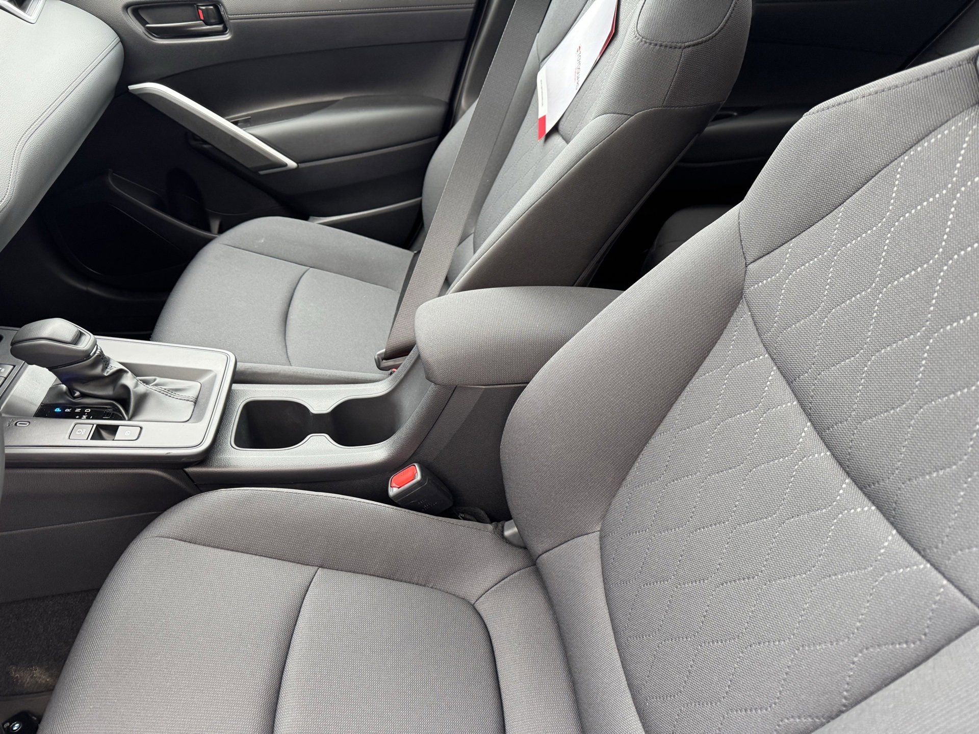 Used 2026 Toyota Corolla Cross LE image 21