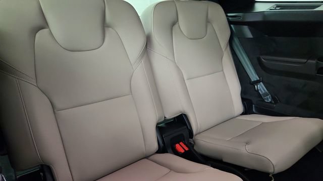 Used 2026 Volvo XC90 B6 Plus w/ Protection Package AWD/4WD image 34