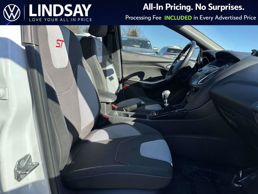 Used 2018 Ford Focus ST image 12