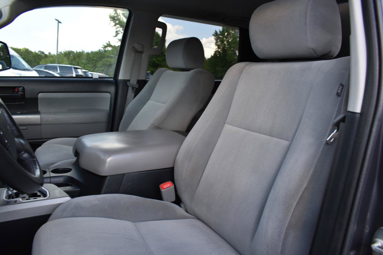 Used 2013 Toyota Sequoia SR5 AWD/4WD image 25