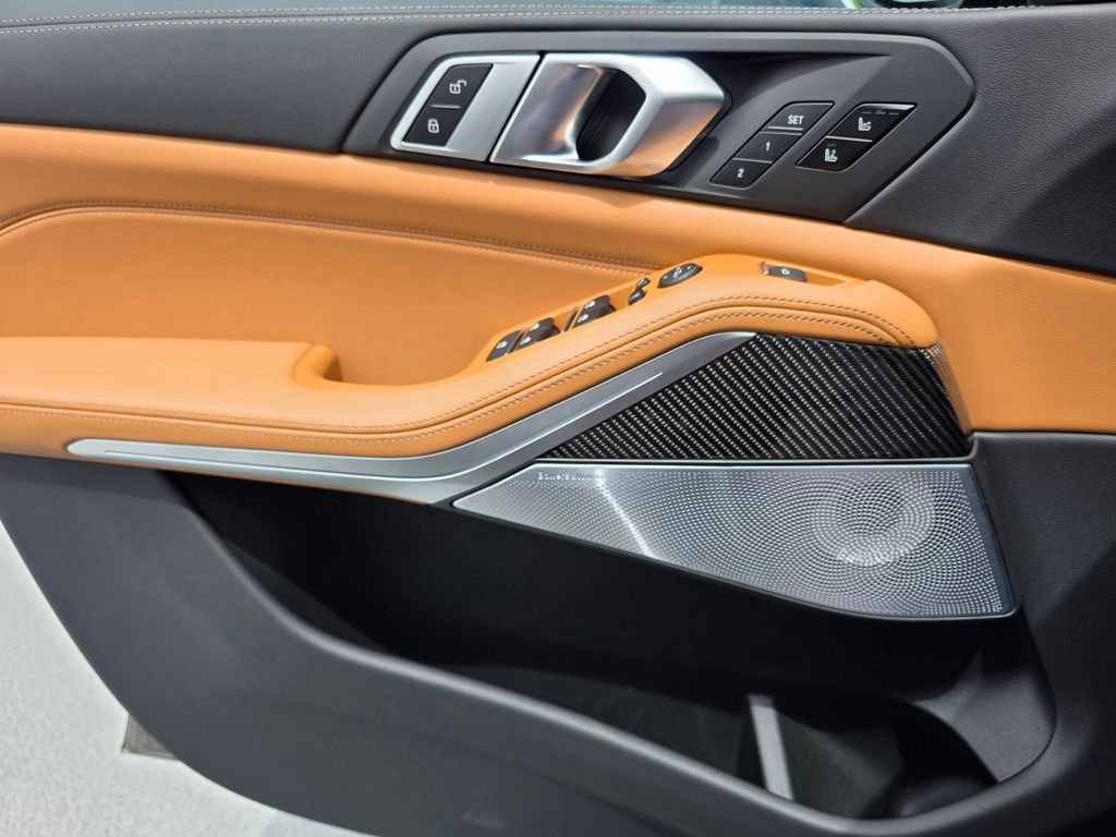 New 2026 BMW X5 M60i AWD/4WD image 16
