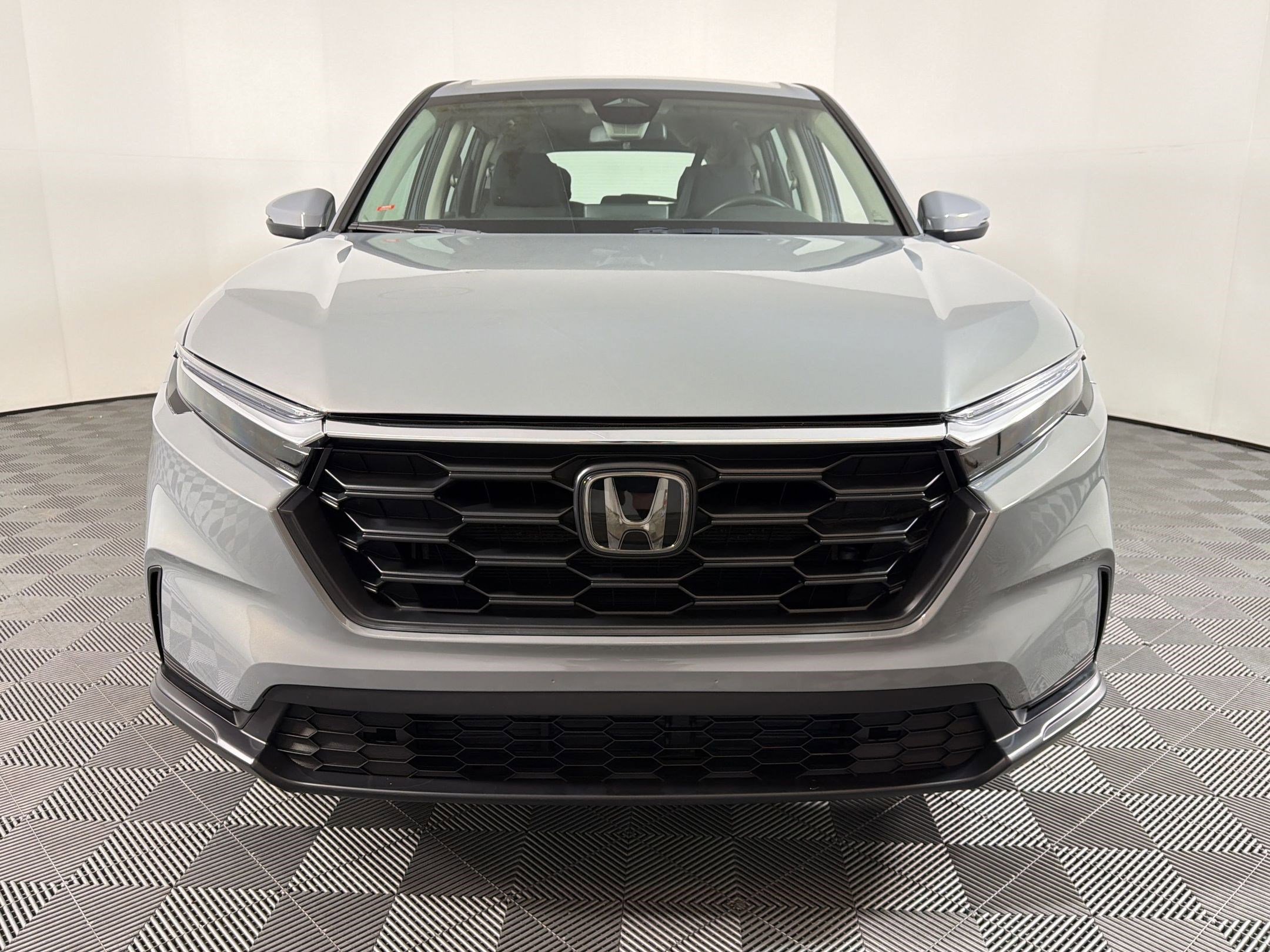 Used 2023 Honda CR-V LX image 5