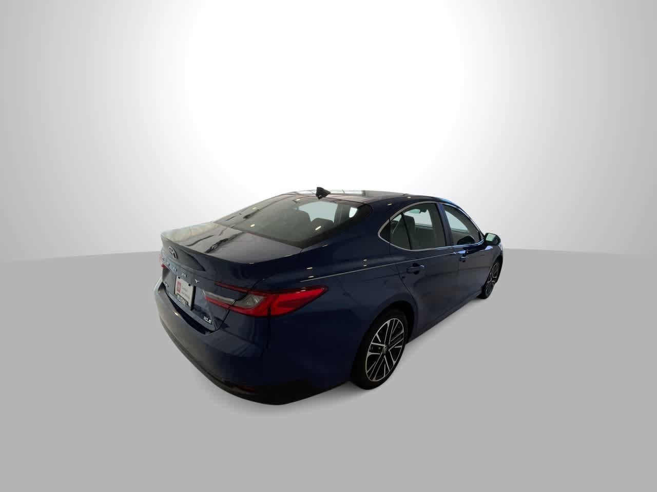 Certified 2025 Toyota Camry XLE FWD image 8