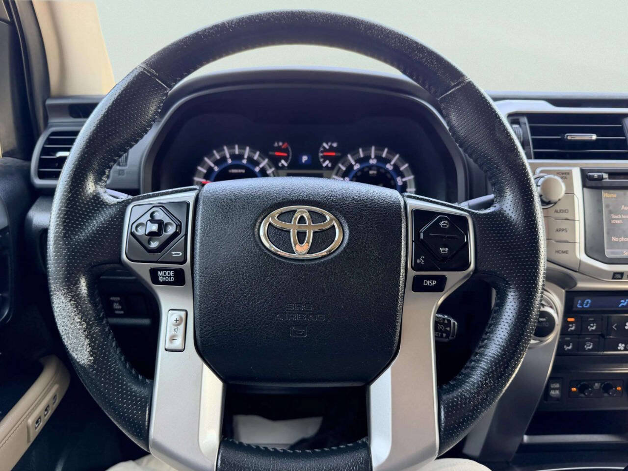 Used 2016 Toyota 4Runner Limited AWD/4WD image 33