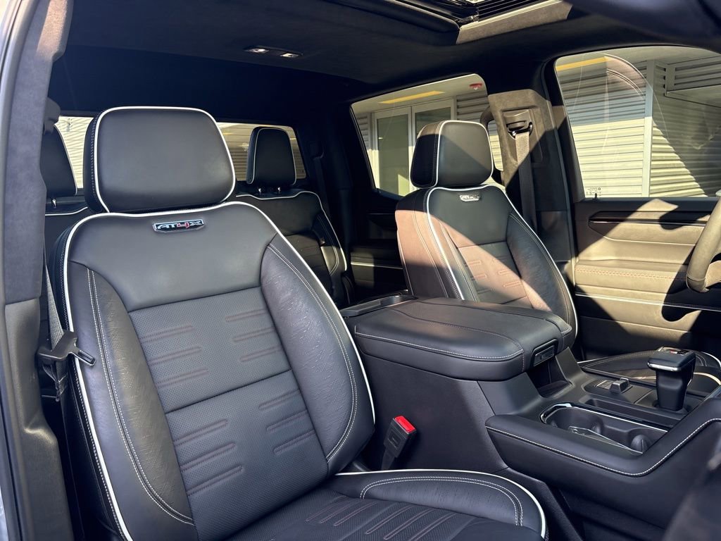 Used 2025 GMC Sierra 1500 AT4X image 16