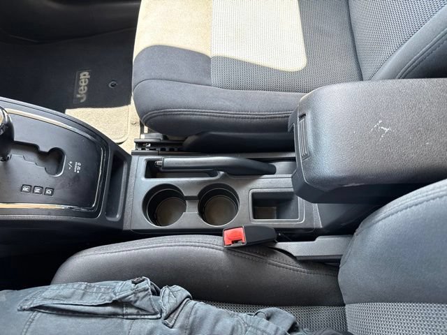 Used 2017 Jeep Patriot Sport w/ Power Value Group FWD image 17