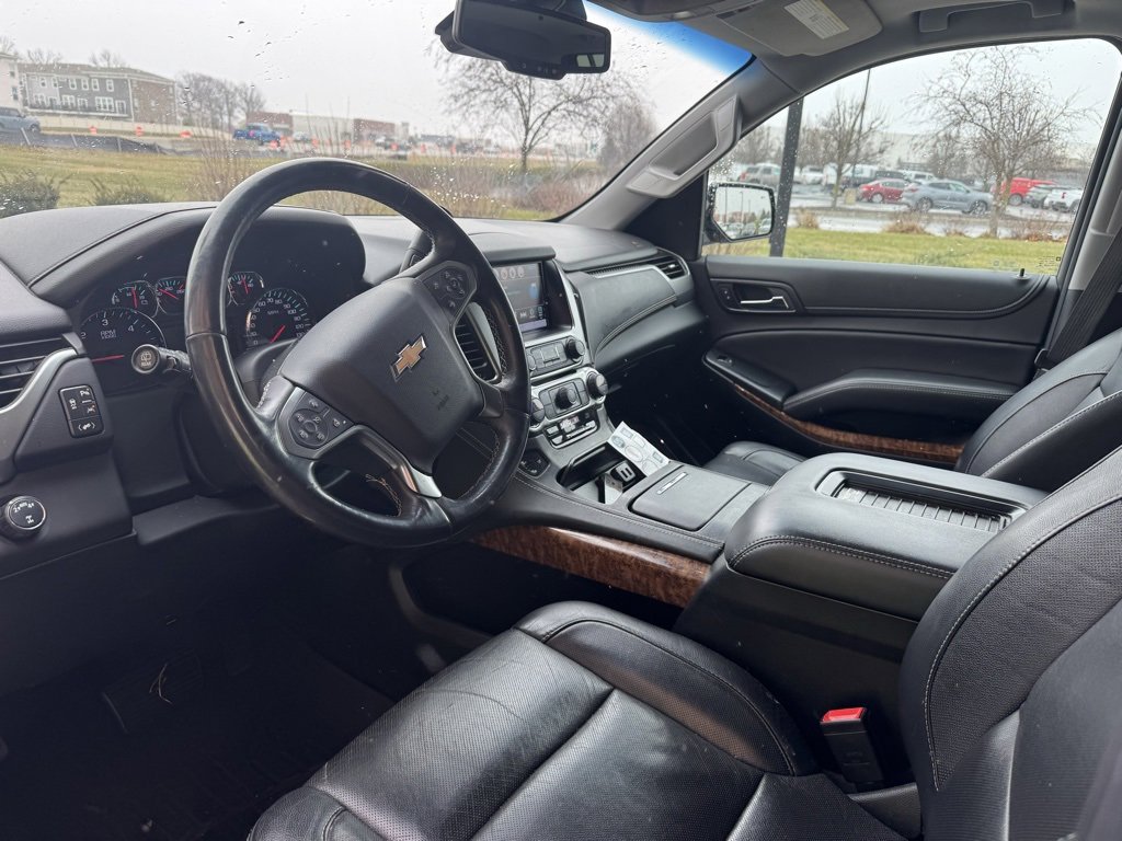 Used 2018 Chevrolet Suburban Premier image 7