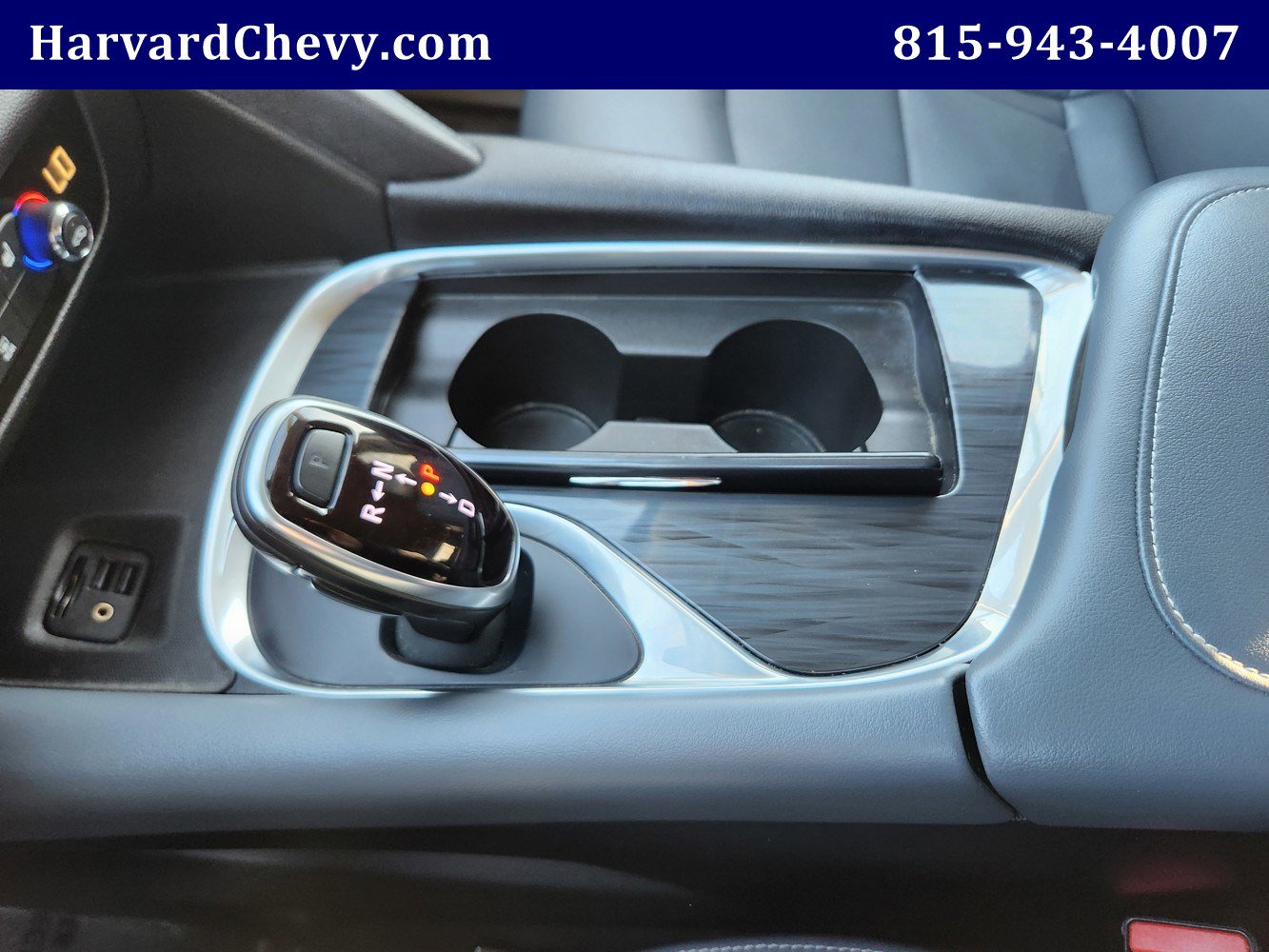 Used 2021 Buick Enclave Essence image 11