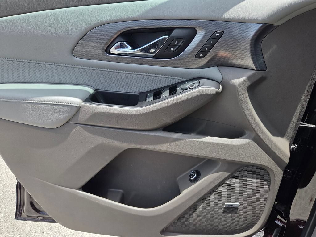 Used 2020 Chevrolet Traverse Premier w/ LPO, Floor Liner Package FWD image 22