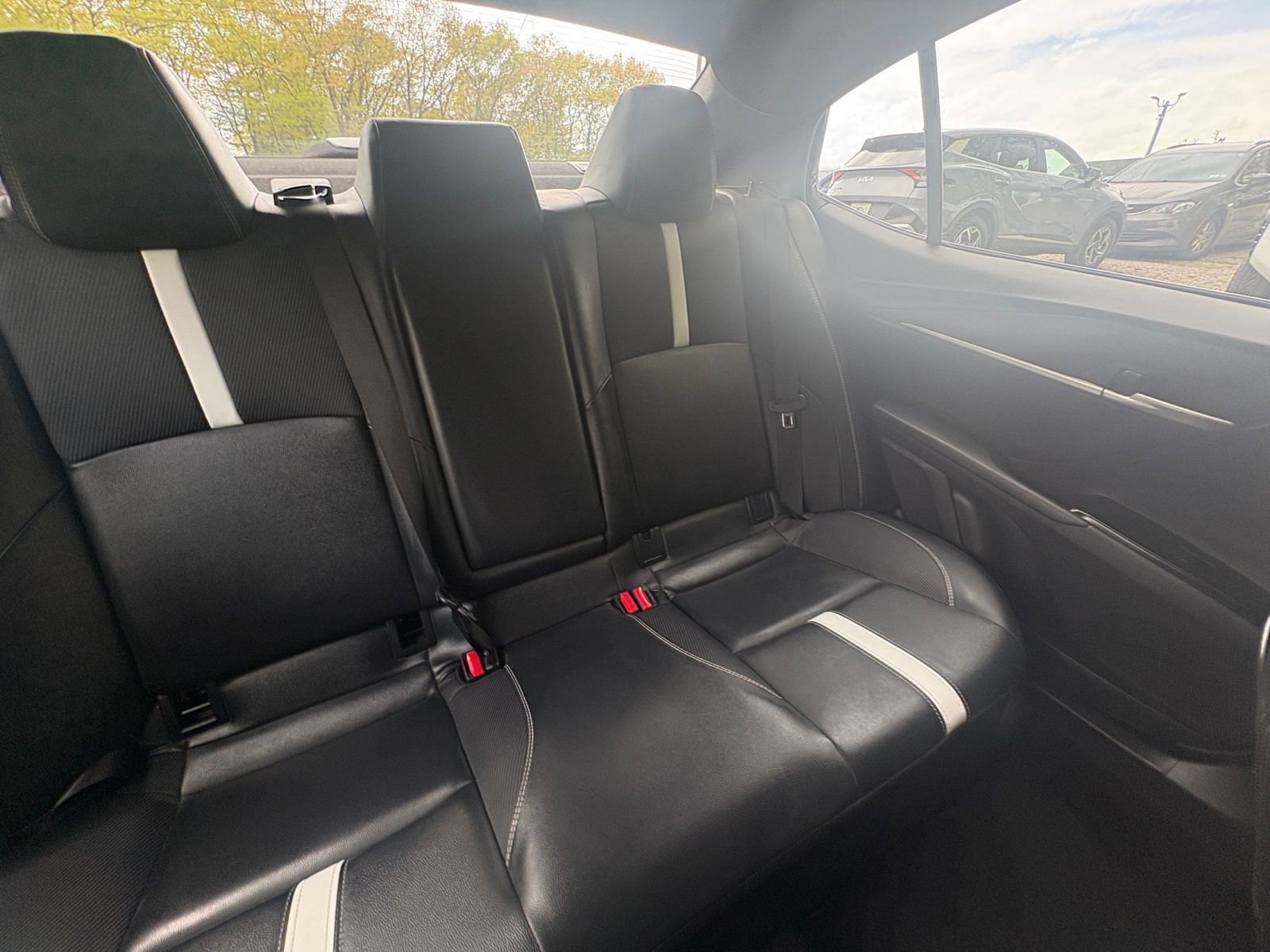 Used 2025 Toyota Camry SE FWD image 35