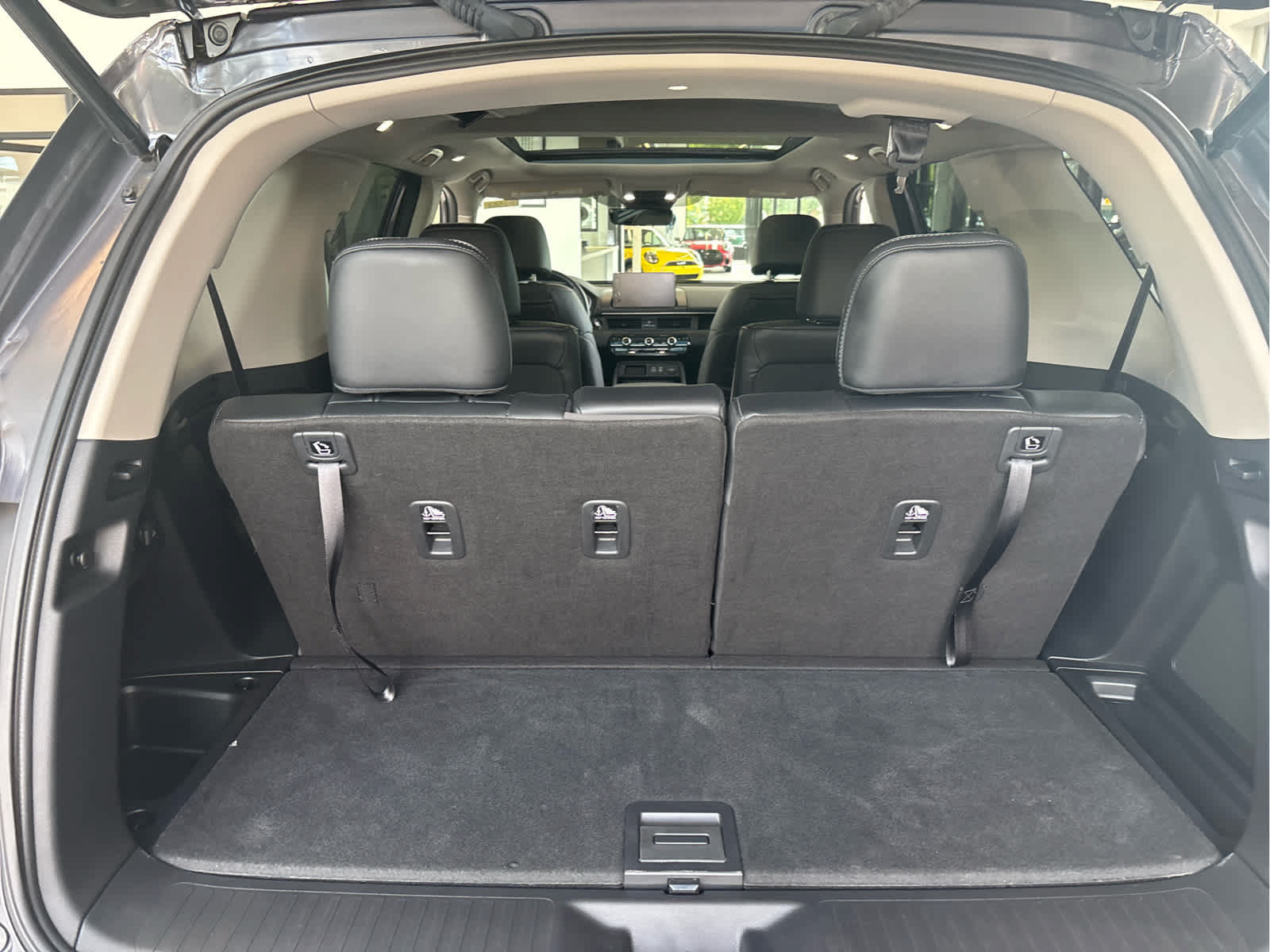 Used 2023 Honda Pilot Elite image 12