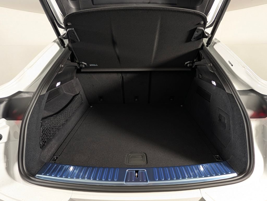 New 2026 Porsche Cayenne Coupe image 17